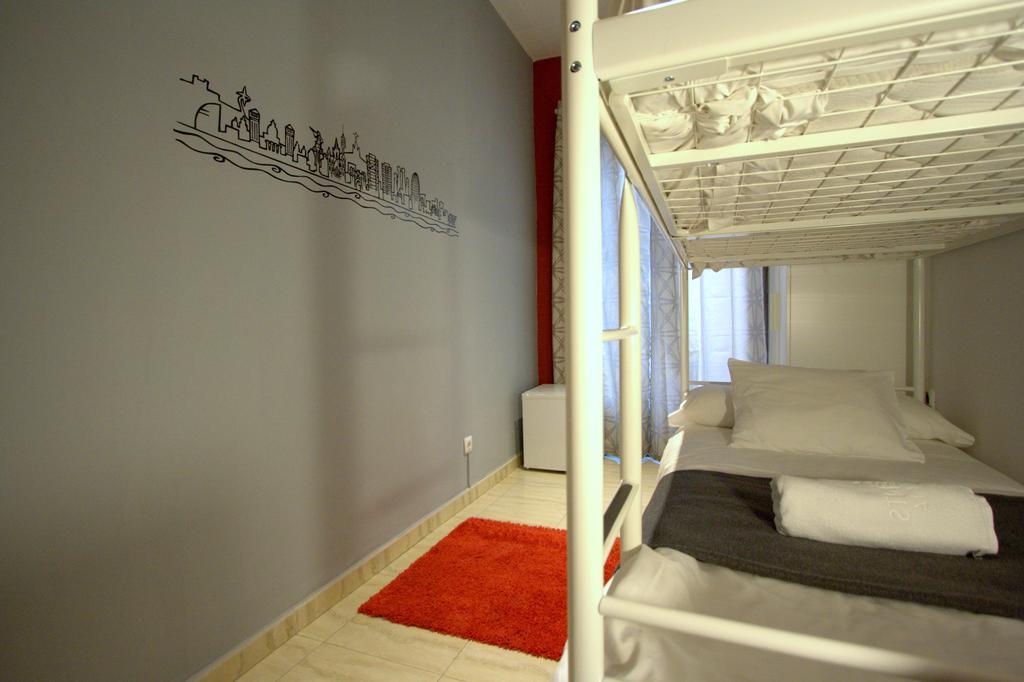 Hostel Artistic Βαρκελώνη Δωμάτιο φωτογραφία